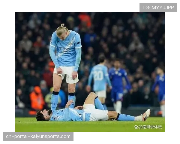 比赛尾声，曼城连续三次射门被门将和门框拒绝